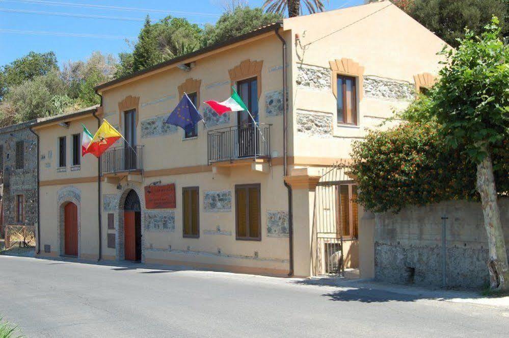 Agriturismo Parra Santa Lucia del Mela Экстерьер фото